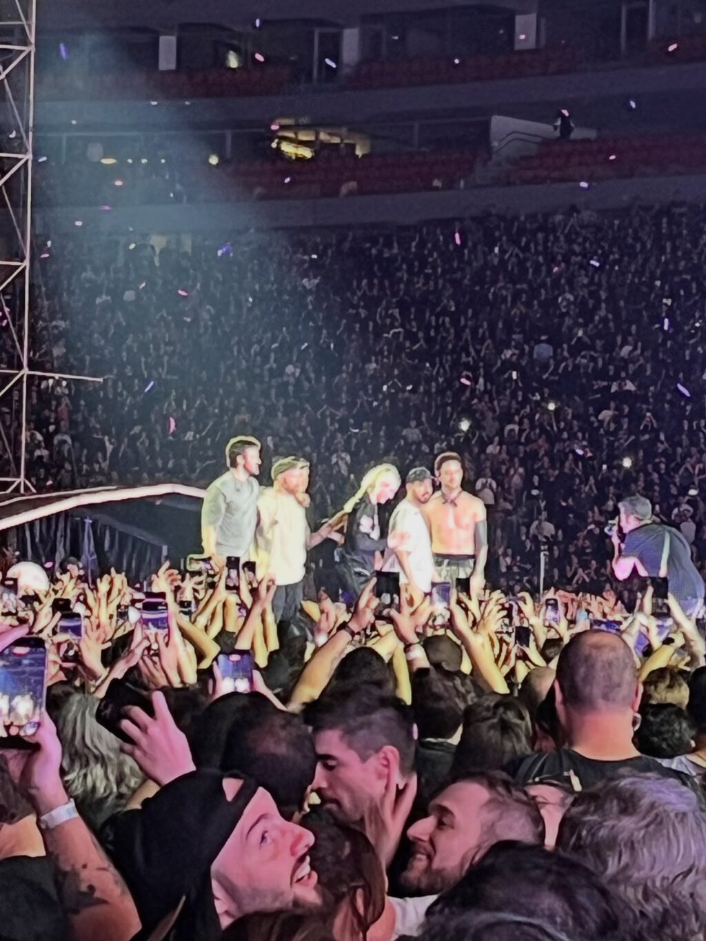 Instagram post from fromzerolp. This post is in position 14.